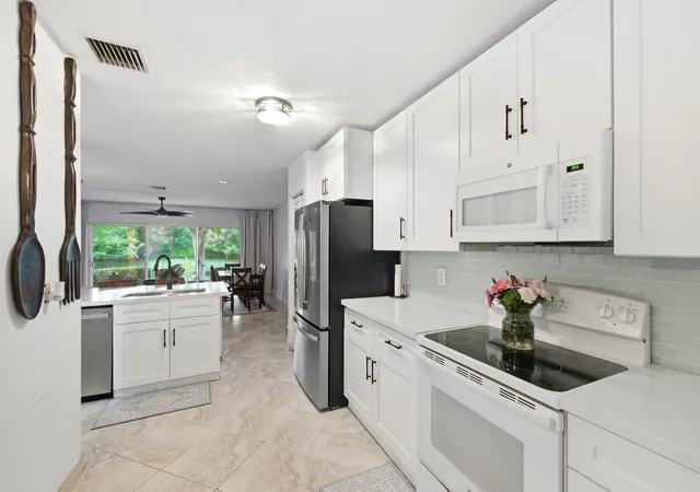 Homes for sale in Coral Springs, FL | 10158 Royal Palm Blvd #505-5, Coral Springs, FL 33065 | MLS# B26048659