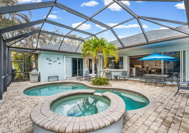 1st image of 224 Oak Hammock Cir Sw, Vero Beach, FL 32962 | MLS# B26048671