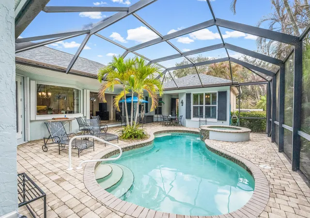 2nd image of 224 Oak Hammock Cir Sw, Vero Beach, FL 32962 | MLS# B26048671