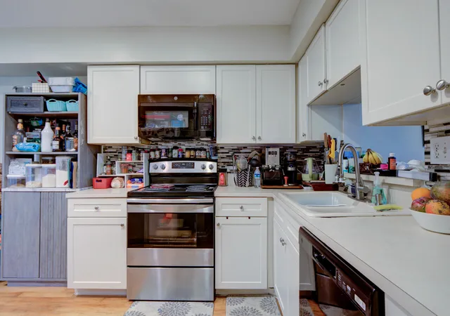 Homes for sale in Fort Lauderdale, FL | 5201 Ne 14th Ter #3, Fort Lauderdale, FL 33334 | MLS# B26048763