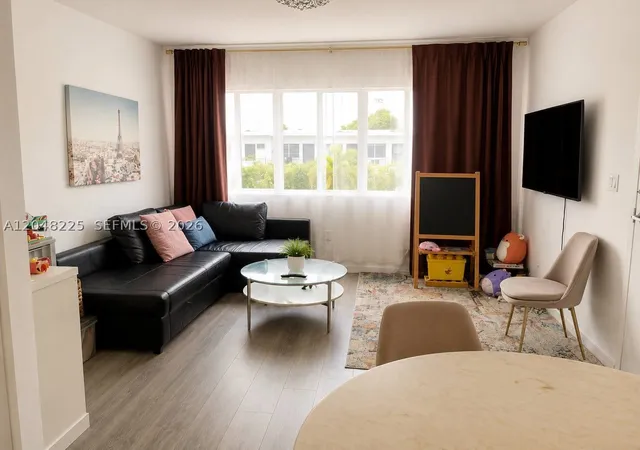 Photo 2 of Sale Pending at 810 7Th St #205, Miami Beach, FL 33139 | MLS# A12048225 | Listing updated on 2026-09-25