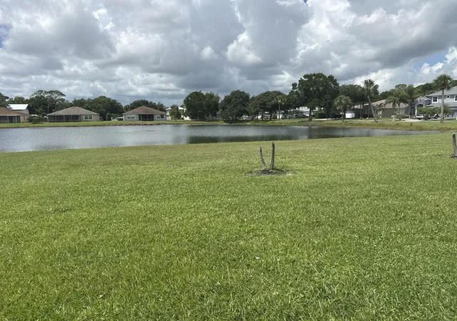 Homes for sale in Vero Beach, FL | 6075 46th Ln, Vero Beach, FL 32967 | MLS# B26048824