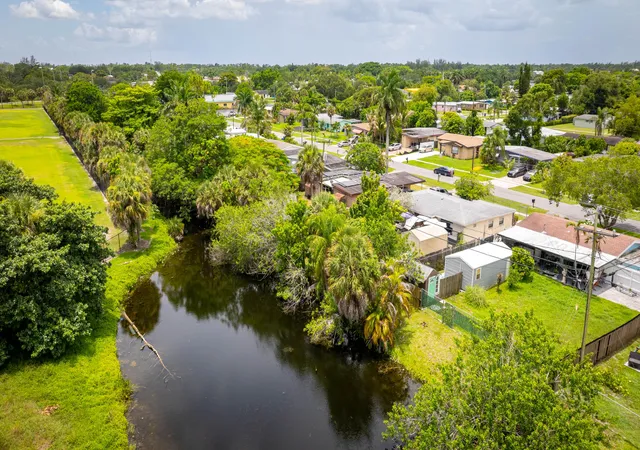 Homes for sale in Royal Palm Beach, FL | 764 Camellia Dr, Royal Palm Beach, FL 33411 | MLS# B26048854