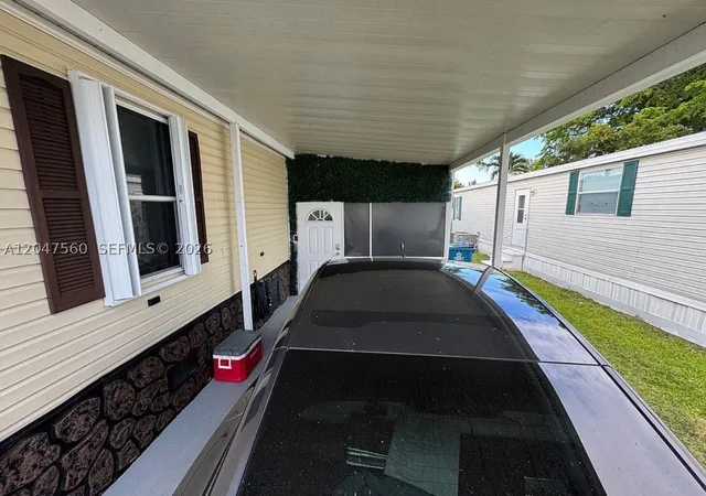5th image of 1196 Sw 112Th Way, Davie, FL 33325 | MLS# A12047560