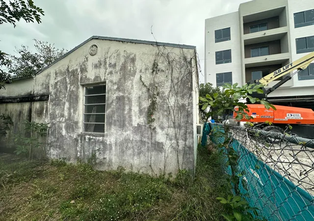 5th image of 223 Se 4Th St, Hallandale Beach, FL 33009