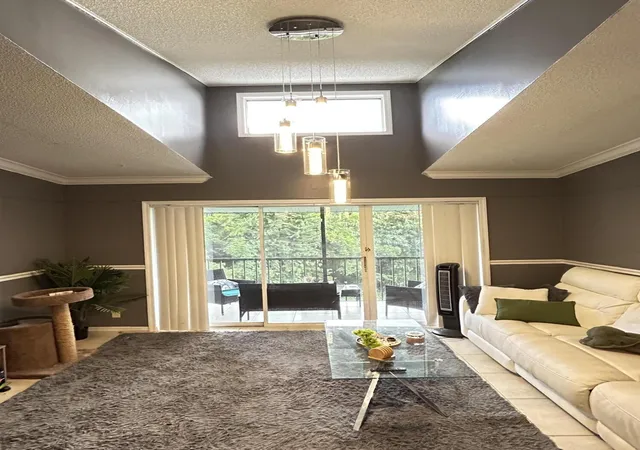 4th image of 1007 Green Pine Blvd #F3, West Palm Beach, FL 33409 | MLS# B26048878
