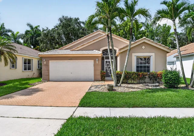 Homes for sale in Boynton Beach, FL | 9840 Arbor View Dr S, Boynton Beach, FL 33437 | MLS# B26048906