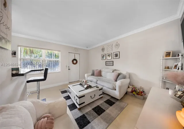 Photo 3 of Condo for sale at 660 Ne 11th Avenue #102, Fort Lauderdale, FL 33304 | MLS# A12046624 | Listing updated on 2026-10-02