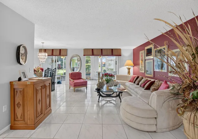 Homes for sale in Boynton Beach, FL | 7825 Whispering Palms Dr #101, Boynton Beach, FL 33437 | MLS# B26048927