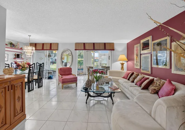 Homes for sale in Boynton Beach, FL | 7825 Whispering Palms Dr #101, Boynton Beach, FL 33437 | MLS# B26048927