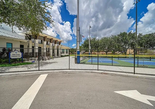 Homes for sale in Lighthouse Point, FL | 2160 Ne 36th St #37, Lighthouse Point, FL 33064 | MLS# B26048975