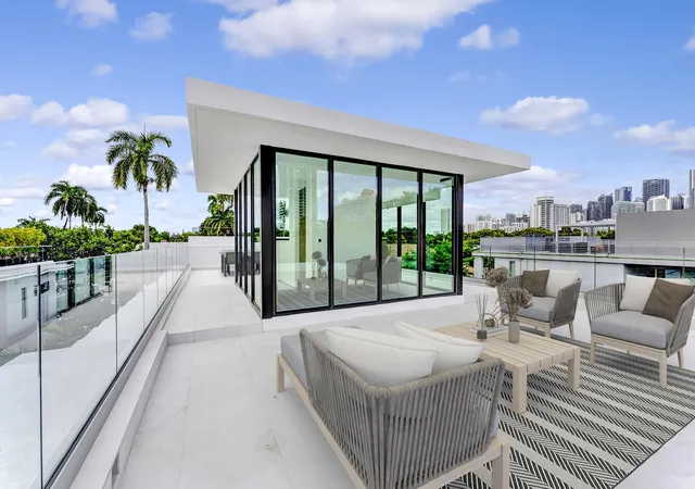 3rd image of 2130 S Miami Ave, Miami, FL 33129 | MLS# B26048990