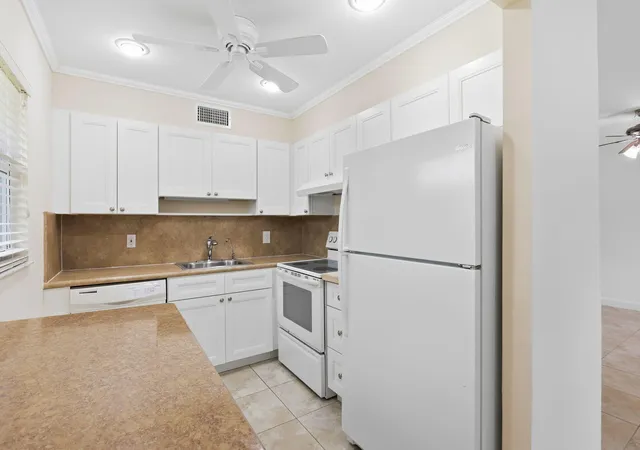 2nd image of 164 Seville G, Delray Beach, FL 33446 | MLS# B26049004
