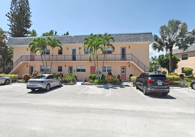 Homes for sale in Stuart, FL | 2950 Se Ocean Blvd #37-6, Stuart, FL 34996 | MLS# B26049030