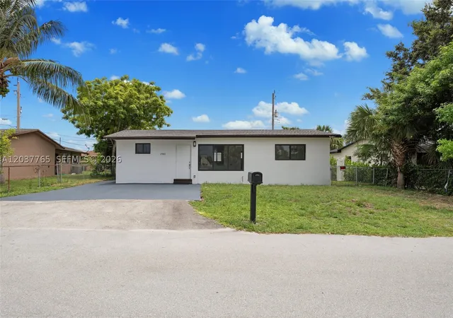 2nd image of 2983 Nw 1st St, Pompano Beach, FL 33069 | MLS# A12037765