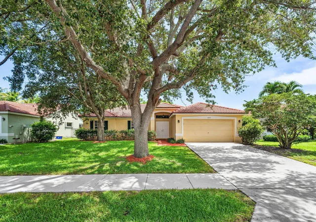 2nd image of 4824 S Lee Rd, Delray Beach, FL 33445 | MLS# B26049035
