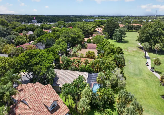 Homes for sale in Pompano Beach, FL | 526 Misty Oaks Dr, Pompano Beach, FL 33069 | MLS# B26049058