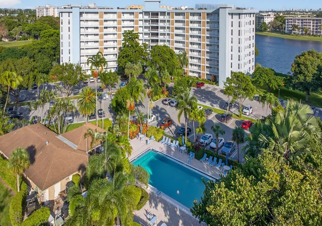 4th image of 2940 N Course Dr #903, Pompano Beach, FL 33069 | MLS# B26049084