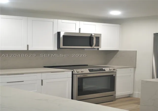 4th image of 3080 N Crse Dr, Pompano Beach, FL 33069