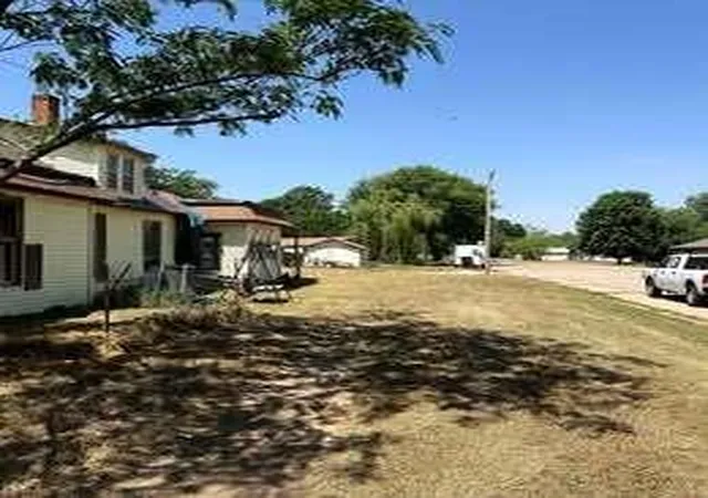 4th image of 202 S Jefferson Ave, Anthony, KS 67003 | MLS# B26049120