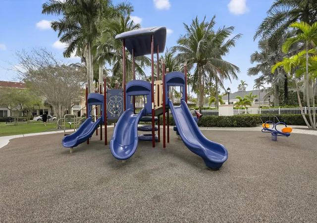 30th image of 156 Aragon Wy, Jupiter, FL 33458 | MLS# B26049145