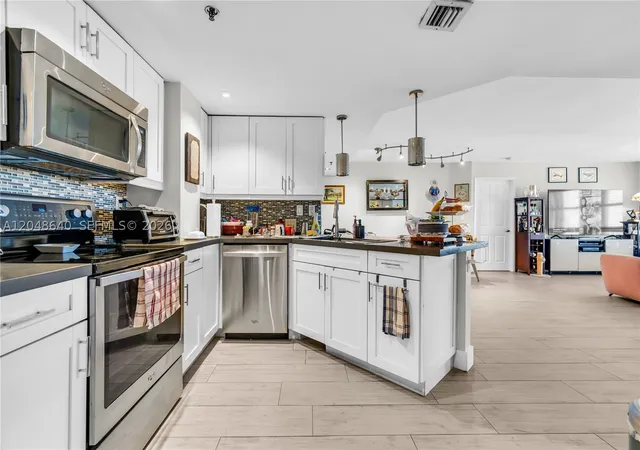 Listing Photo 3 - Condo for sale in building located at 2351 Douglas Rd, Miami, FL 33145 - Unit #1101
