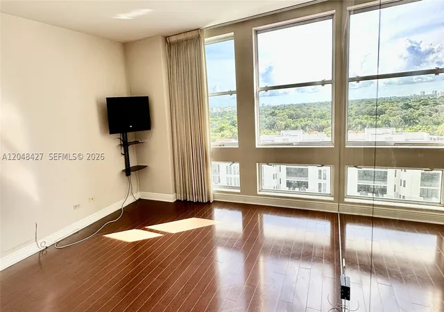 2nd image of 700 Biltmore Wy, Coral Gables, FL 33134