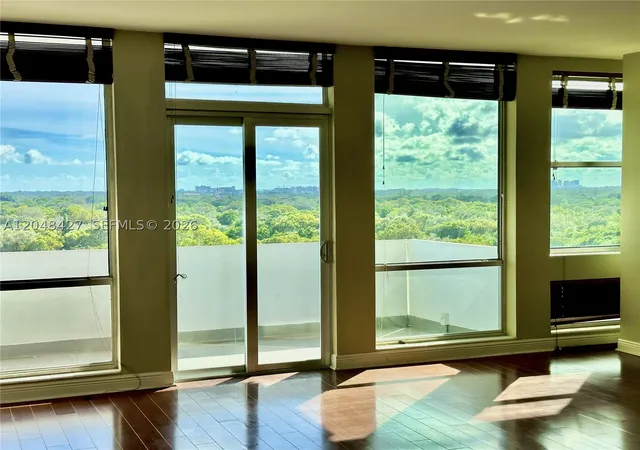 3rd image of 700 Biltmore Way #1009, Coral Gables, FL 33134 | MLS# A12048427