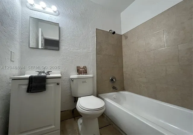 15th image of 3024 Nw 2nd St, Pompano Beach, FL 33069 | MLS# A12048894