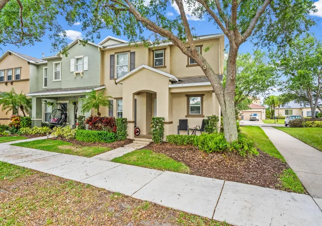 Homes for sale in Vero Beach, FL | 1814 Pointe West Wy, Vero Beach, FL 32966 | MLS# B26049233