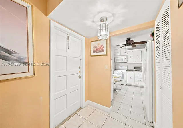 Photo 2 of Condo for sale at 4141 Nw 44th Ave #321, Lauderdale Lakes, FL 33319 | MLS# A12043800 | Listing updated on 2026-10-09