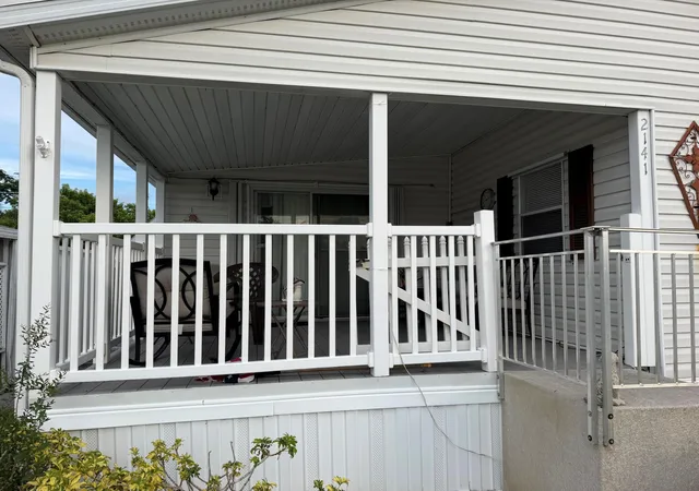 3rd image of 2141 Sw 87Th Ter, Davie, FL 33324 | MLS# B26049297