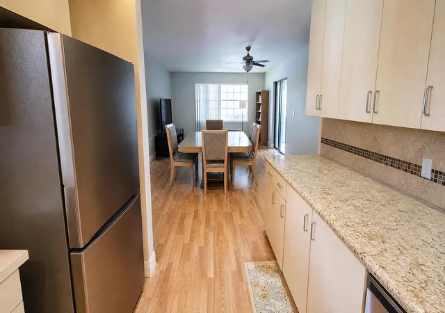 5th image of 3575 NW 94th Ave, Sunrise, FL 33351