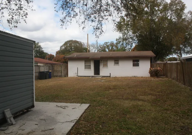 9th image of 2603 Avenue N, Fort Pierce, FL 34947 | MLS# B26049351