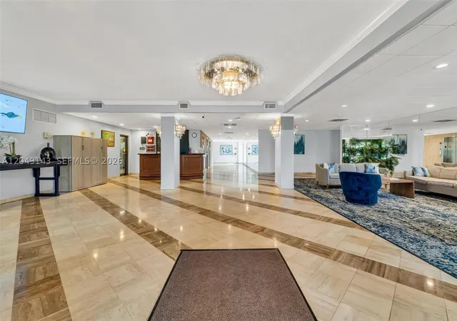 Homes for sale in Hollywood, FL | 3800 Hillcrest Dr #422, Hollywood, FL 33021 | MLS# A12049143