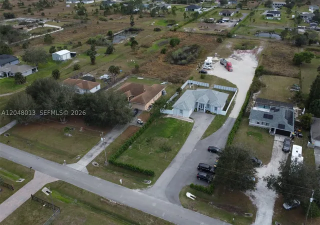 35th image of 2394 45th Avenue Ne, Naples, FL 34120 | MLS# A12048013