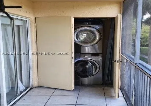 4th image of 460 S Park #209, Hollywood, FL 33021 | MLS# A12049152