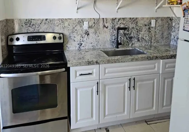 2nd image of 2780 Nw 29th Court, Oakland Park, FL 33311 | MLS# A12049165
