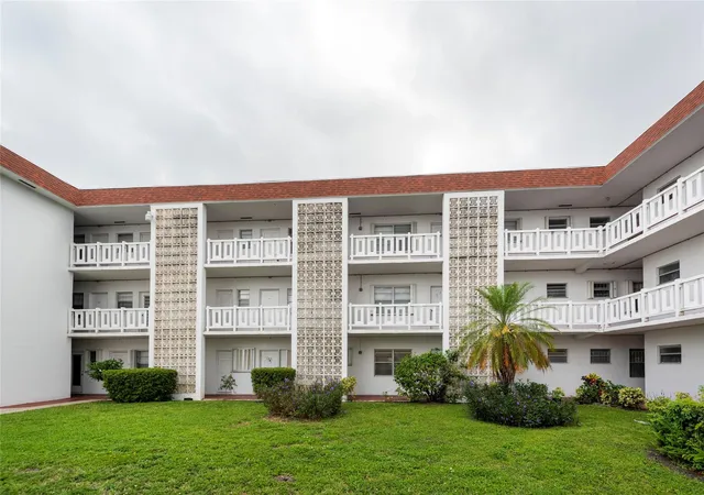 2nd image of 1310 Nw 43Rd Ave, Lauderhill, FL 33313