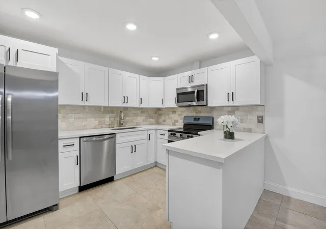 1st image of 717 Nw 29th Ave #B, Delray Beach, FL 33445 | MLS# B26049498