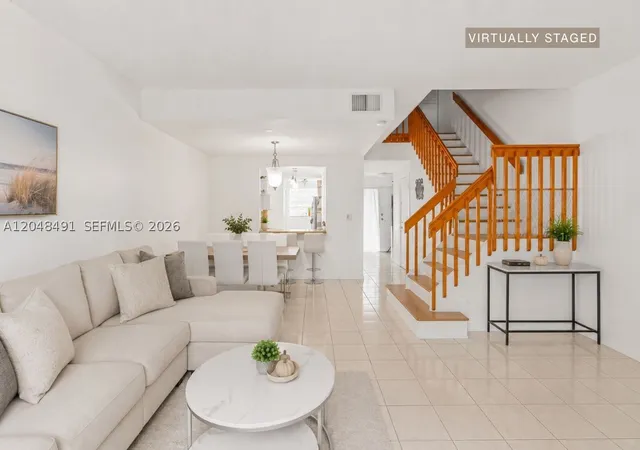 Homes for sale in Miami, FL | 10014 Hammocks Blvd #204-4, Miami, FL 33196 | MLS# A12048491