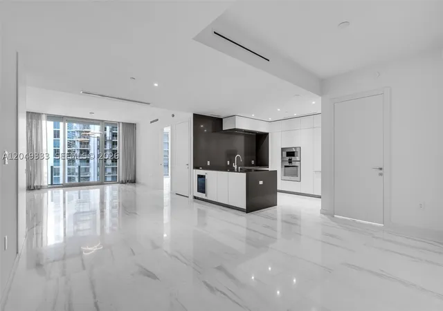 Homes for sale in Miami, FL | 300 Biscayne Boulevard Way #3009W, Miami, FL 33131 | MLS# A12049333
