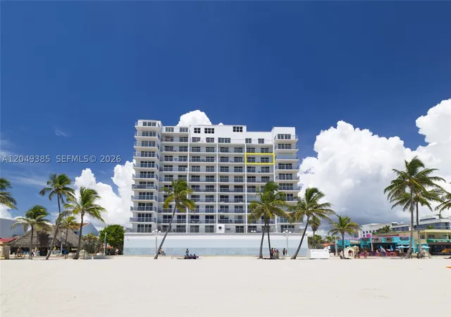 Homes for sale in Hollywood, FL | 400 N Surf #1002, Hollywood, FL 33019 | MLS# A12049385