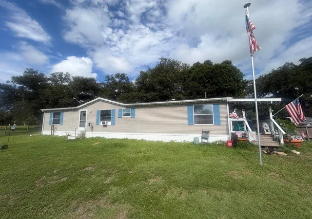 5th image of 945 Ne 28Th Ave, Okeechobee, FL 34972 | MLS# B26049604