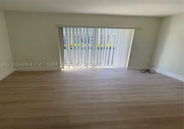 Listing Photo 2 - Condo for sale in building located at 7403 Sw 82Nd St, Miami, FL 33143 - Unit #109N