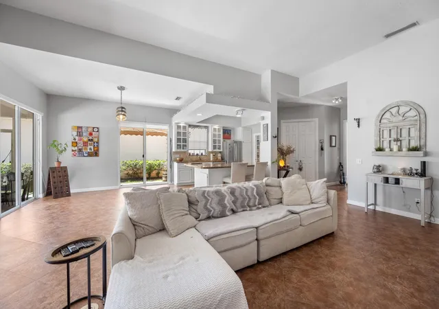 5th image of 2862 Irma Lake Dr, West Palm Beach, FL 33411 | MLS# B26049665