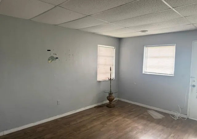 4th image of 88 Nw 18Th Ave, Miami, FL 33125 | MLS# B26049663