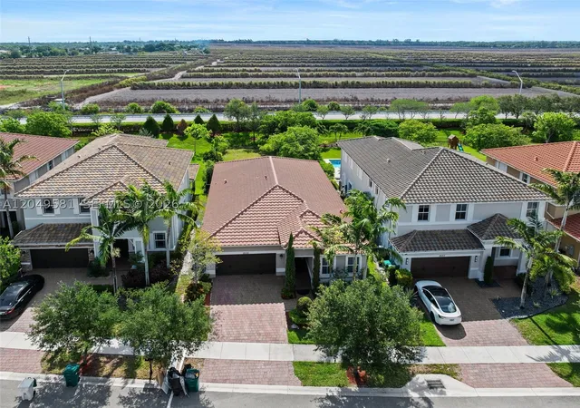 2nd image of 8530 Miralago Way, Parkland, FL 33076 | MLS# A12049581