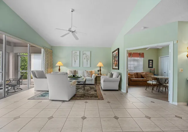 5th image of 3878 N Longview Dr, Jupiter, FL 33477 | MLS# B26049729