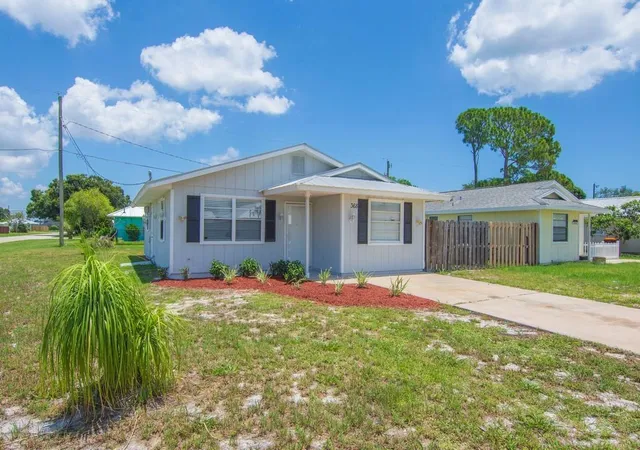 Homes for sale in Vero Beach, FL | 368 14Th Pl Sw, Vero Beach, FL 32962 | MLS# B26049737
